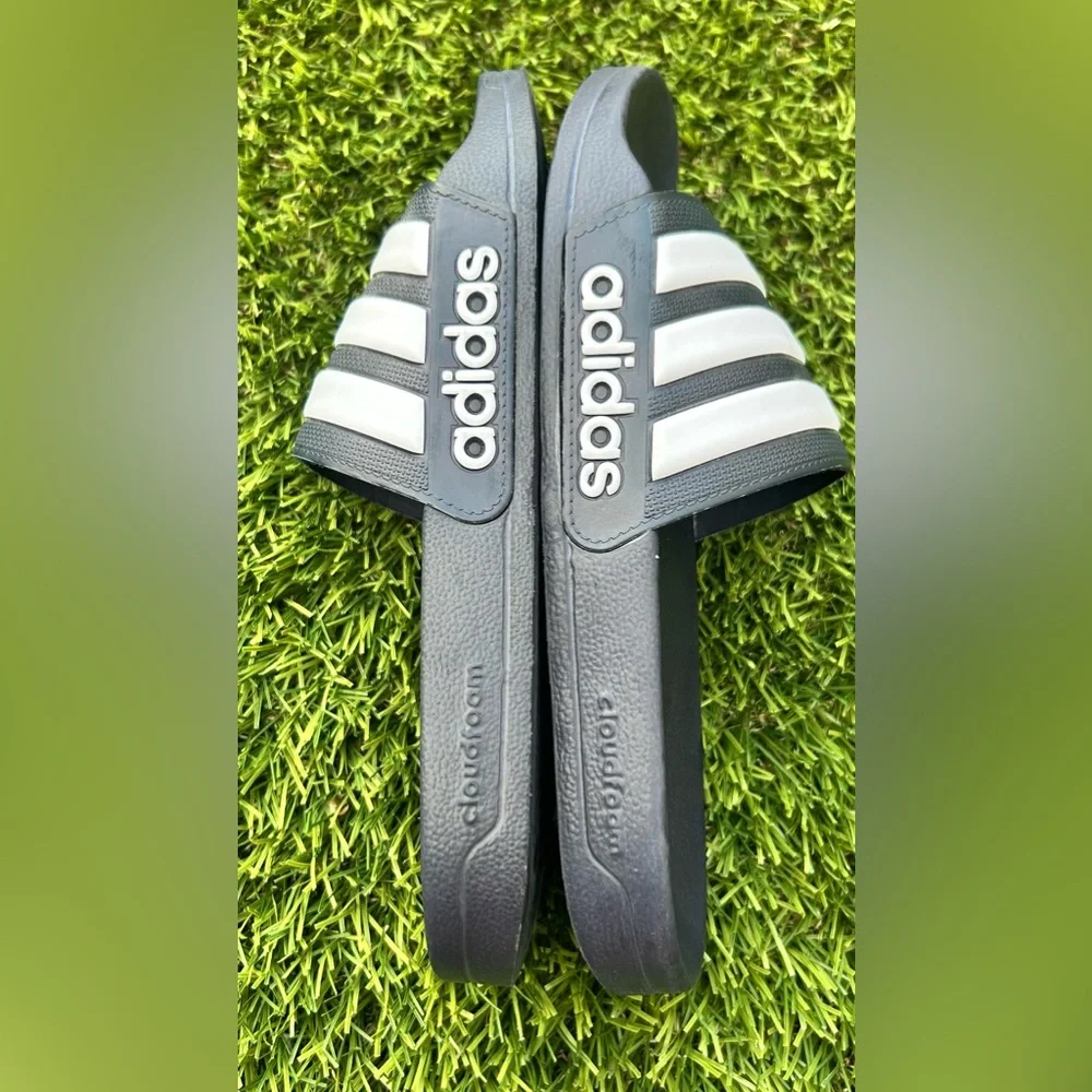 Adidas Adilette Black‎ and White Shower Slides in Excellent Condition SZ 7 COMFY